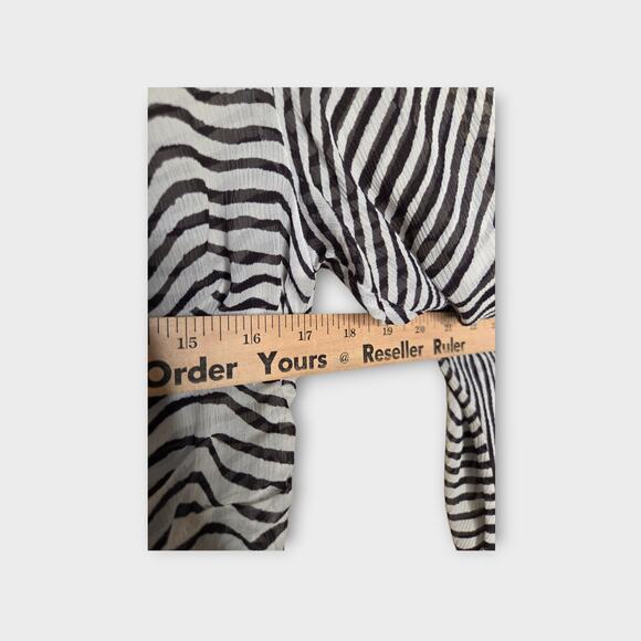 Tanya Taylor Women's Ryann Zebra Print Blouse Large Silk Semi-Sheer Animal - Picture 6 of 8